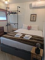Alegr0 · 60s Chic Central Apartment w/ Garden