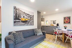 Real02 · Petite Príncipe Retreat