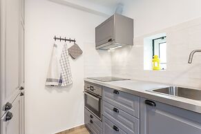 Real02 · Petite Príncipe Retreat