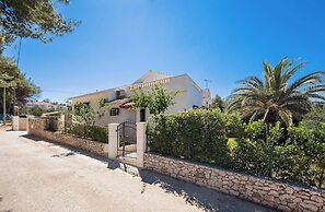 Impeccable 3-bed House in Supetar