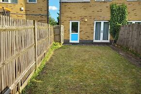 Cosy 1-bed Studio in Northolt