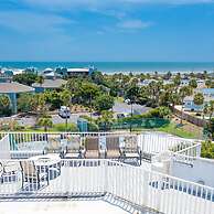 Coastal Oasis Classic Condo With Garden View