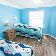 Coastal Oasis Classic Condo With Garden View