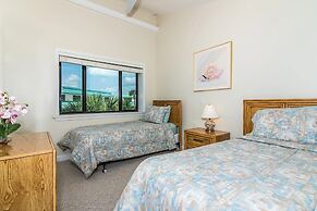 Sea Haven Bliss Ocean Views Beachfront Getaway