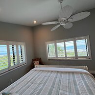 Oceanfront Serenity at Stylish Sea Haven 212