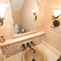 Oceanfront Serenity at Stylish Sea Haven 212
