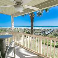 Oceanfront Serenity at Stylish Sea Haven 212