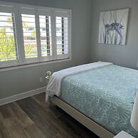 Oceanfront Serenity at Stylish Sea Haven 212