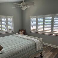 Oceanfront Serenity at Stylish Sea Haven 212