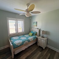 Oceanfront Serenity at Stylish Sea Haven 212
