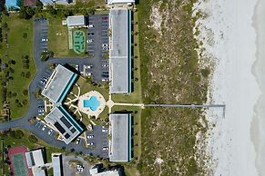 Coastal Bliss Beach Condo With Pool Free Tix