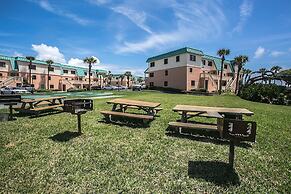 Coastal Bliss Beach Condo With Pool Free Tix