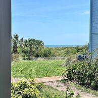Sun-drenched Beachfront Oasis at Hibiscus Free Tix