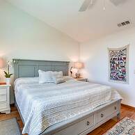 Sun-kissed FL Condo Ocean View Pool Free Tix