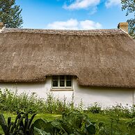 Weeke Brook - A Quintessential Thatched Cottage