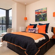 Two Guns in Kingswear