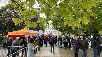 Two Guns in Kingswear