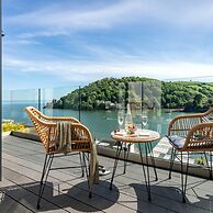 Two Guns in Kingswear