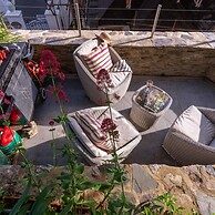 Two Guns in Kingswear