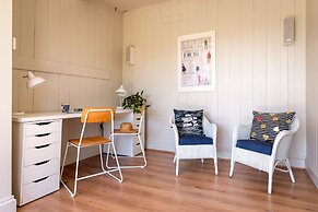 Two Guns in Kingswear