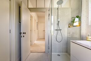 Two Guns in Kingswear