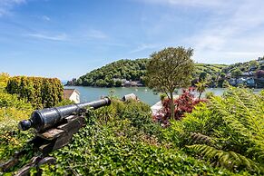 Two Guns in Kingswear