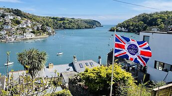 Two Guns in Kingswear