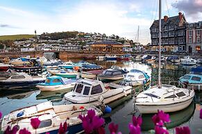 Two Guns in Kingswear