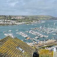 Two Guns in Kingswear