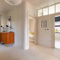 Two Guns in Kingswear