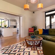 Two Guns in Kingswear