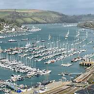 Two Guns in Kingswear