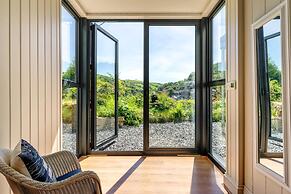 Two Guns in Kingswear