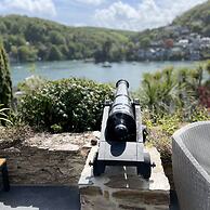 Two Guns in Kingswear