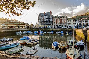 Two Guns in Kingswear