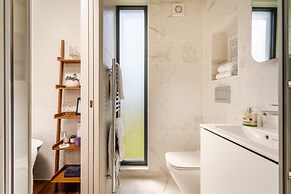 Two Guns in Kingswear