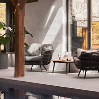 Swallows End in Lower Ashton