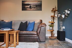 Swallows End in Lower Ashton