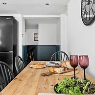 Coombe Bank in Teignmouth