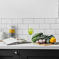 Coombe Bank in Teignmouth