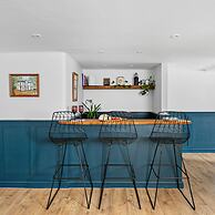 Coombe Bank in Teignmouth