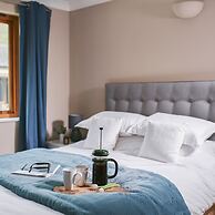 Swifts Return in Lower Ashton