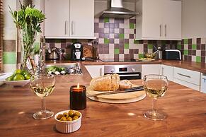 Swifts Return in Lower Ashton