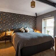 The Cottage in Holcombe