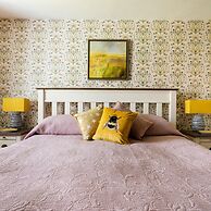 The Cottage in Holcombe