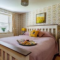 The Cottage in Holcombe