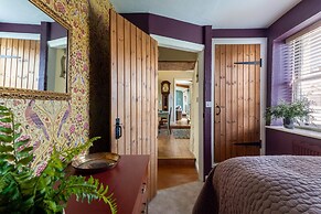 The Cottage in Holcombe