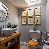 The Cottage in Holcombe