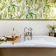 The Cottage in Holcombe