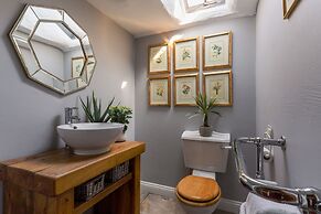 The Cottage in Holcombe